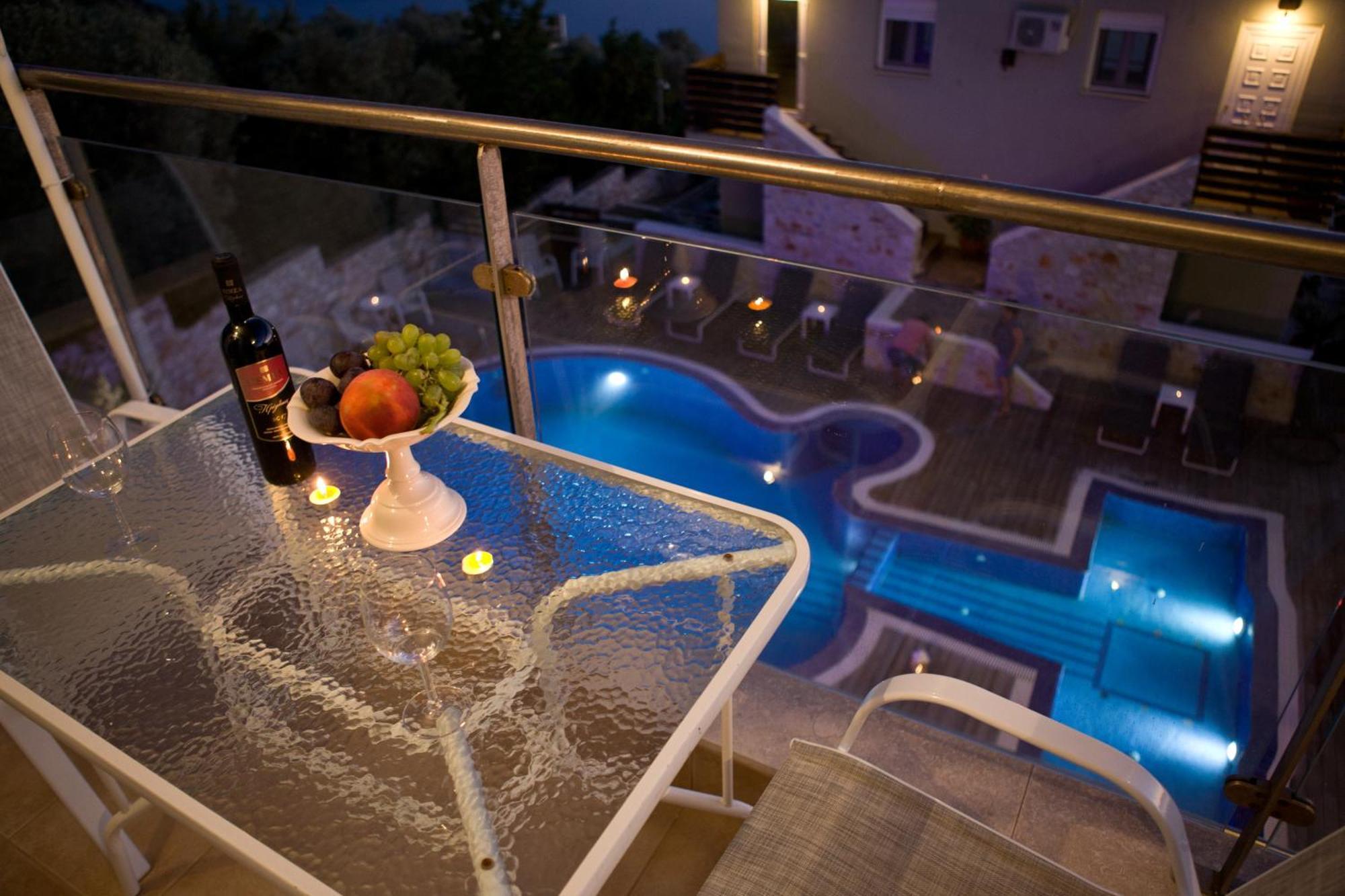 Axion Esti Apartments سكوبيلوس تاون المظهر الخارجي الصورة
