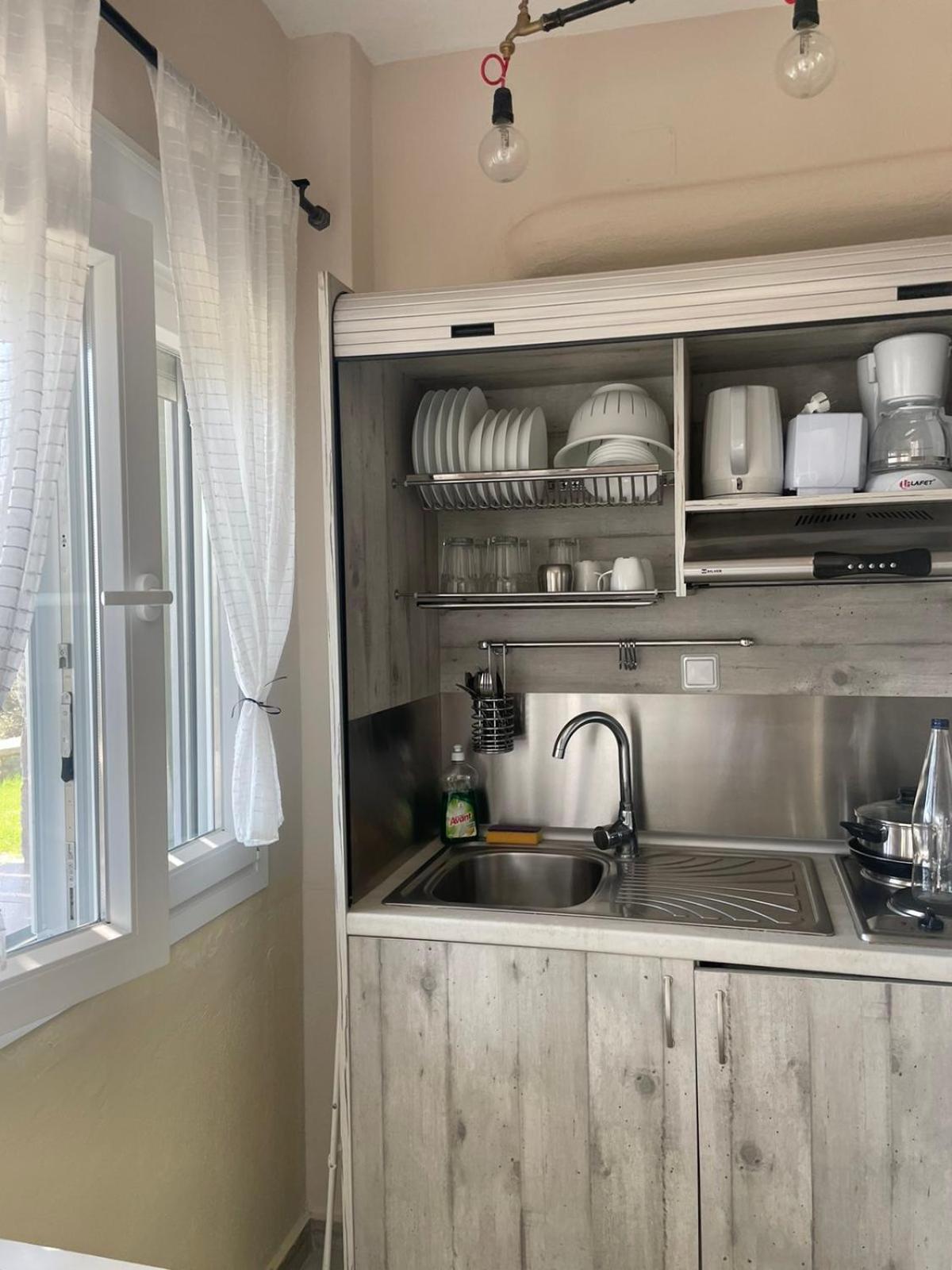 Axion Esti Apartments سكوبيلوس تاون المظهر الخارجي الصورة