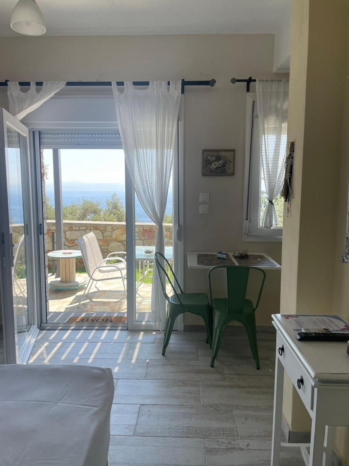 Axion Esti Apartments سكوبيلوس تاون المظهر الخارجي الصورة